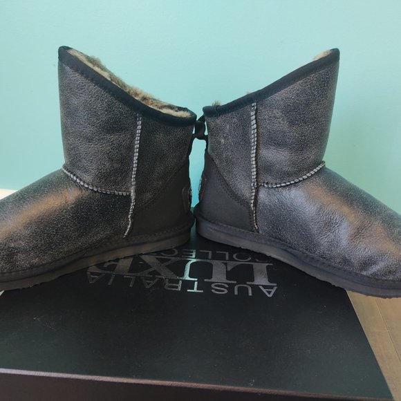 Australia Luxe Cosy X Short Sheepskin Bootie - Picture 5 of 9